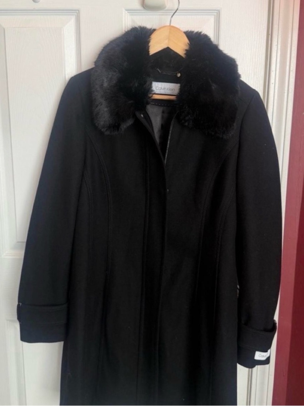 Calvin Klein Women's Black Wool Coat with Faux Fur Collar - medium